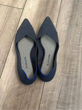Rothy's Navy Pointed-Toe Knit Flats with Blue Accent